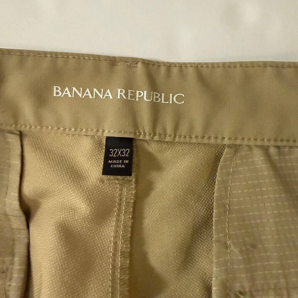 Banana Republic Core Temp Slim Fit Chino Pants Mens 32x32 Khaki Tan 1557516